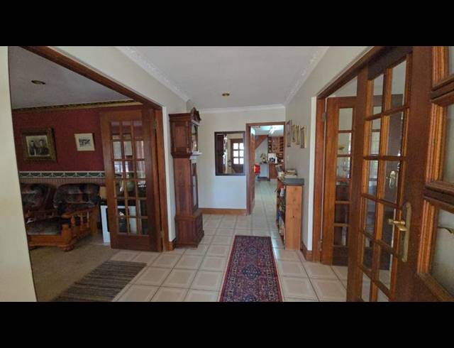 5 BEDROOM HOUSE FOR SALE IN NINAPARK